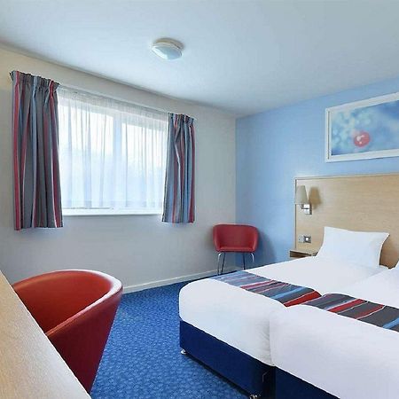 Travelodge מידלוויץ' מראה חיצוני תמונה
