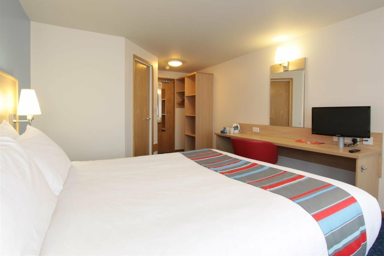 Travelodge מידלוויץ' מראה חיצוני תמונה
